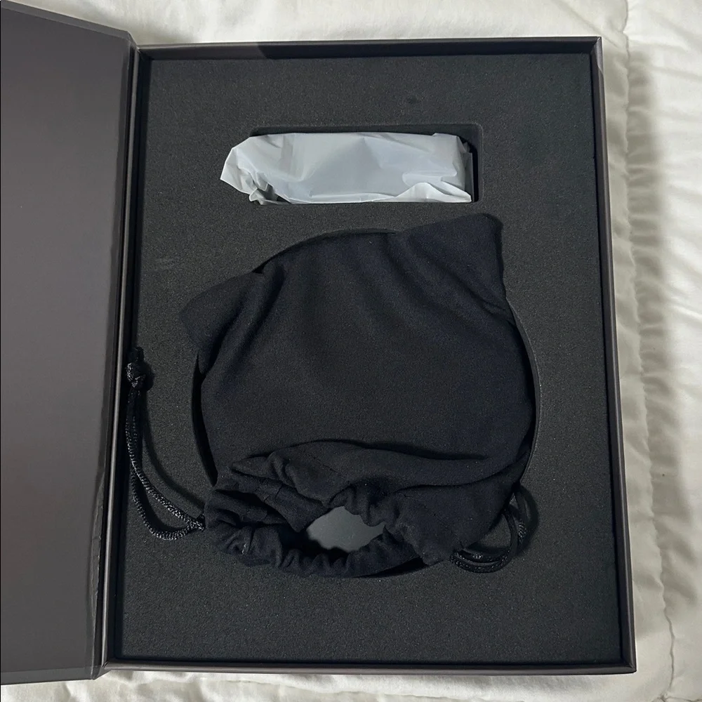 ILIOS LED Compact Mirror - Picture 3 of 4